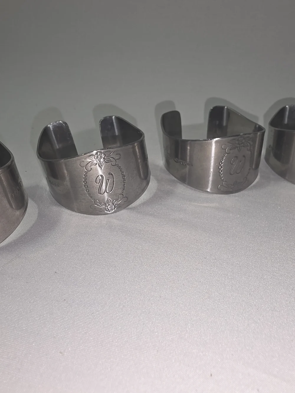 Custom Craft Stainless Steel Silver Napkin Rings with 'W' Monogram - Set of 8